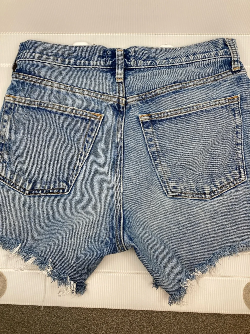 Agolde Parker High Rise Denim Cutoff Shorts Medium Wash Frayed Hem S637